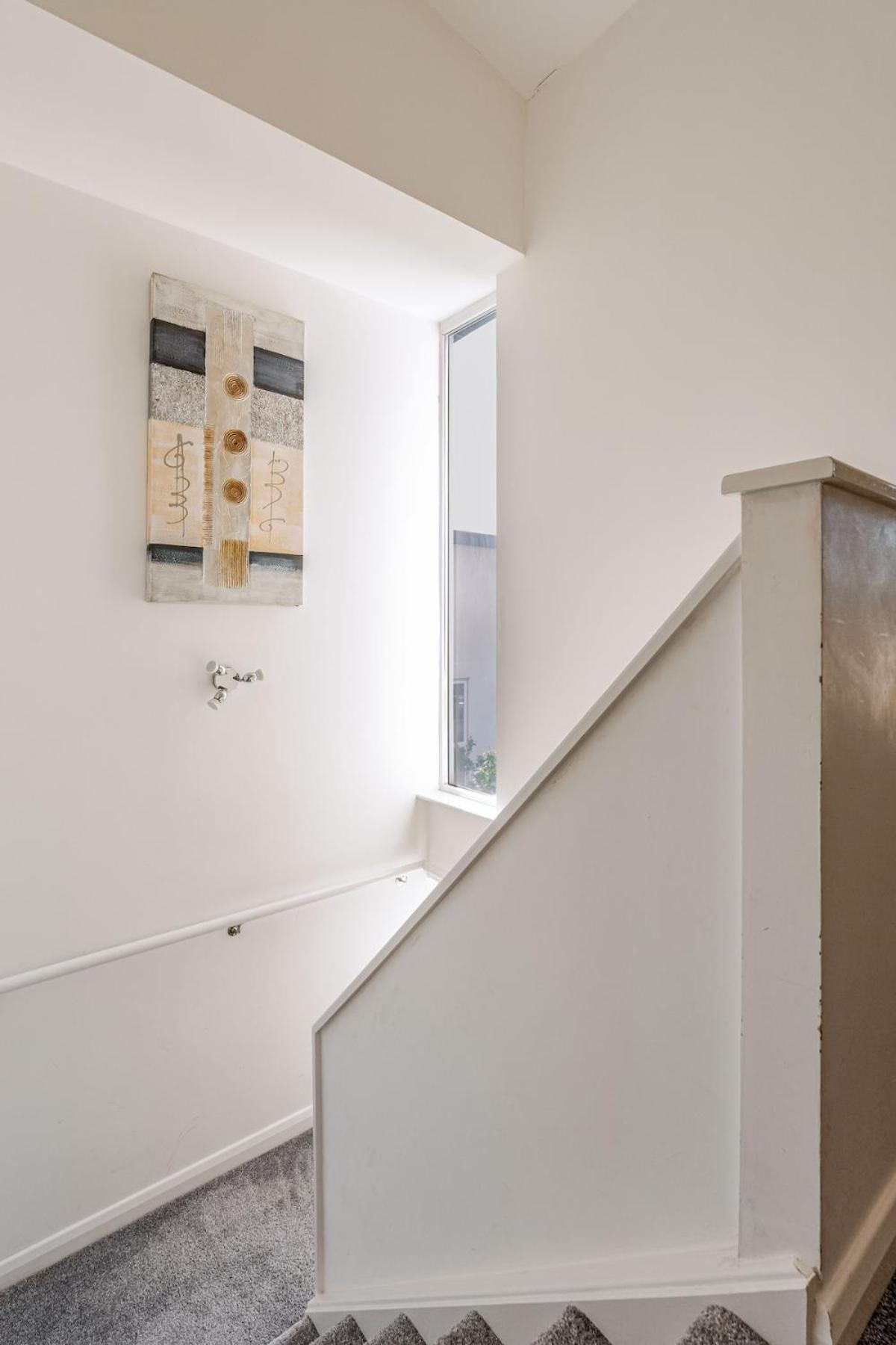 Comfortable 3-Storey House With Free Car Parking Manchester Ngoại thất bức ảnh