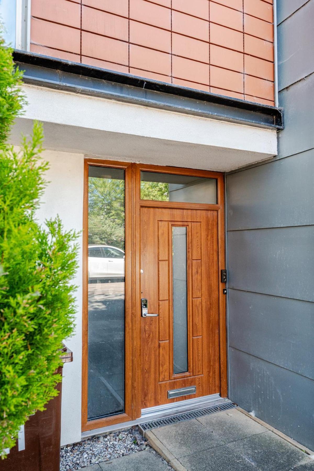 Comfortable 3-Storey House With Free Car Parking Manchester Ngoại thất bức ảnh